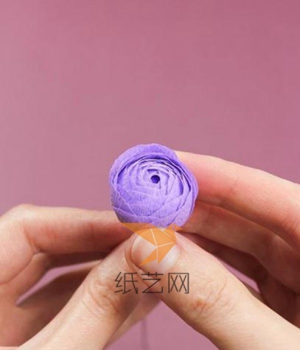 Tutorial on making paper art flowers from cool crepe paper