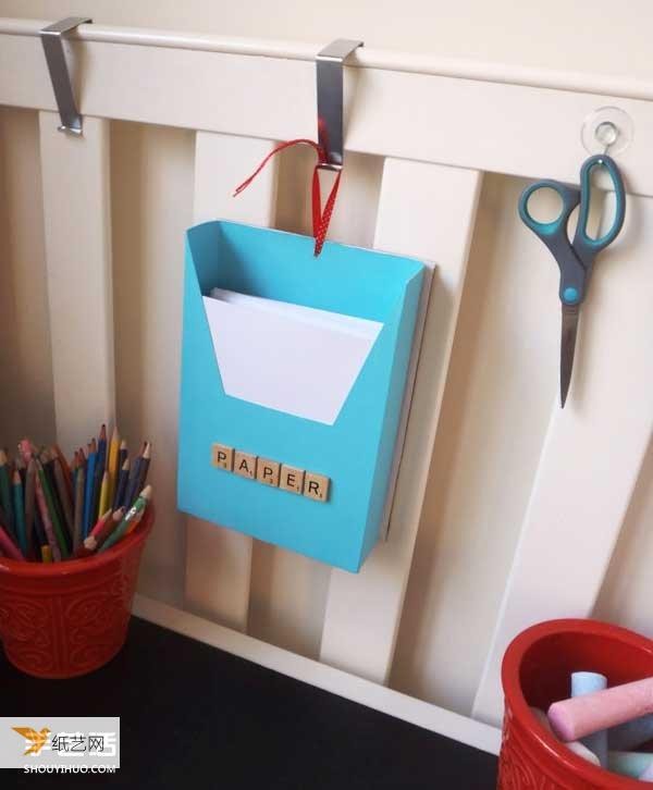 Step-by-step pictures of how to transform a crib into a creative desk