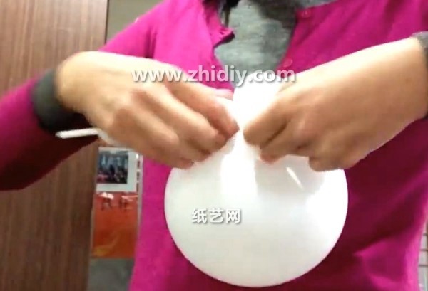 Tutorial on how to make a cute chick balloon shape