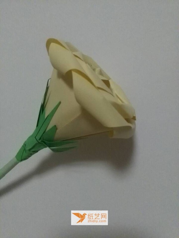 Super simple and realistic origami rose illustration tutorial