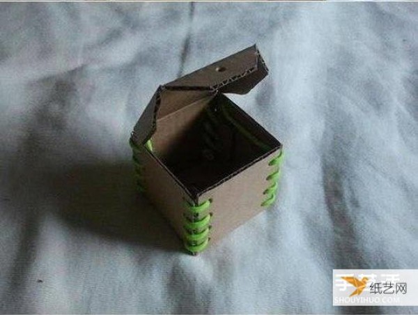 Illustrated steps on how to make a childrens piggy bank by hand using cardboard