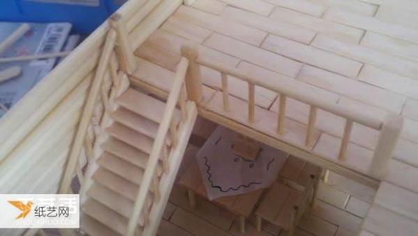 A complete step-by-step guide to hand-making a realistic villa model using disposable chopsticks