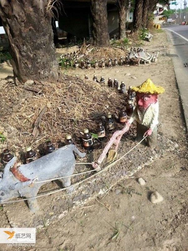 Lilliput under the bridge—a nostalgic village “picked up” by a 68-year-old uncle