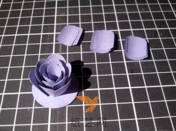 Simple and beautiful multi-petal paper art flower paper rose Valentines Day gift decoration