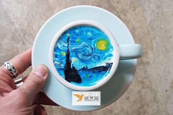 The art in the cup that makes people reluctant to part with it—putting world-famous paintings into coffee latte art