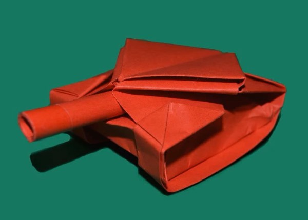 How to make an ordinary origami tank