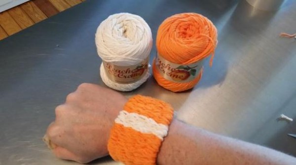 Hand knitted bracelet wool bracelet making tutorial