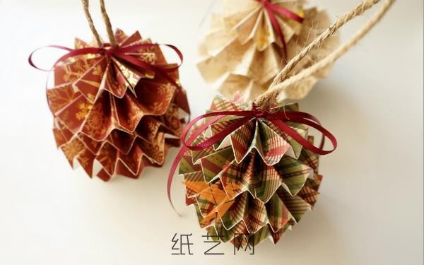 Tutorial on how to make cute origami pine cone Christmas ornaments