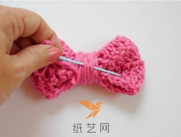 Beautiful crochet bow making tutorial