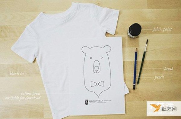 Mom gives her son a hand-drawn personalized T-shirt as a loving gift