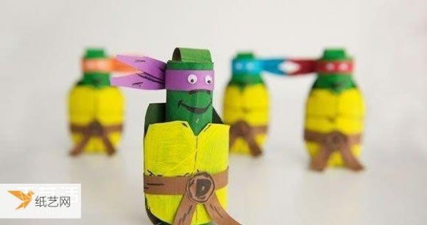 The amazing Teenage Mutant Ninja Turtles were born. The process of making Teenage Mutant Ninja Turtle dolls using paper rolls.