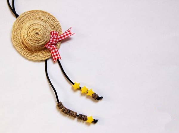 Small and fresh straw hat sweater chain making tutorial