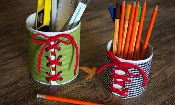 Tutorial on making beautiful pen holders from waste food cans