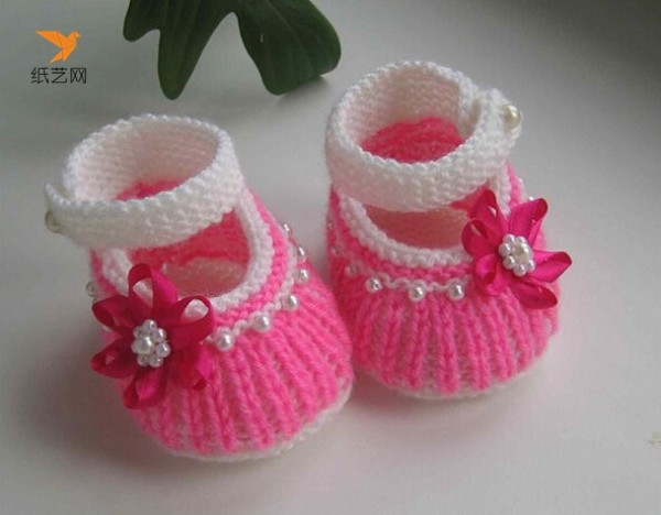 Detailed step-by-step tutorial on knitting baby shoes for your baby