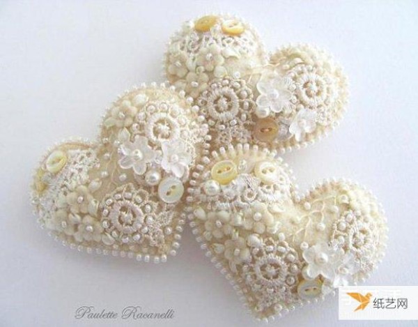 Appreciation of pictures of cute fabric heart-shaped beaded love works made of non-woven fabrics