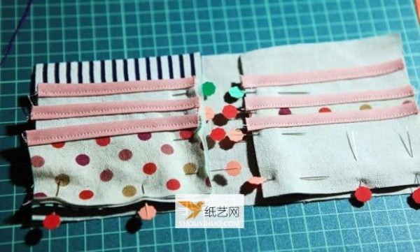 Make a small zipper wallet with card holder function