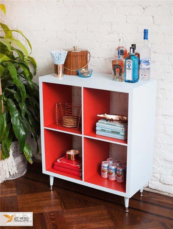 Tutorial on remodeling an old bookcase into a fashionable new cabinet in four simple steps