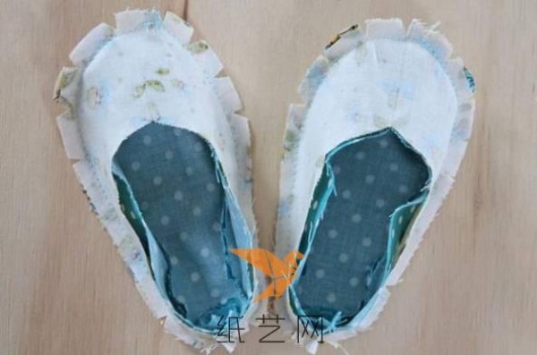 Tutorial on how to make baby shoes