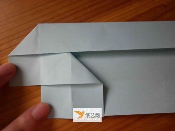 Use origami to make a love box with a lid for Valentines Day