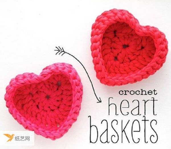 Illustrated tutorial on how to use crochet to knit a beautiful love storage basket