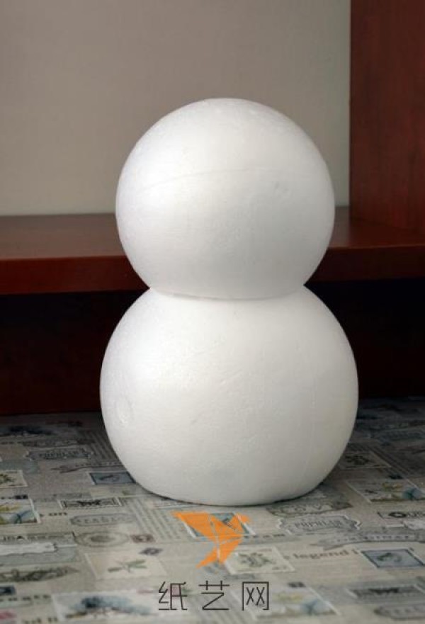 Tutorial on how to make a cute little snowman for New Year’s gift