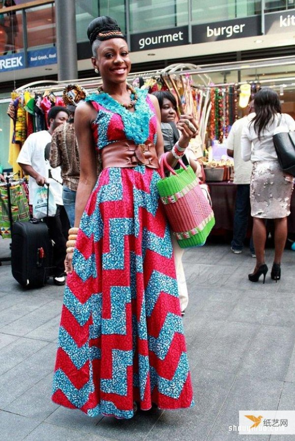 Long dresses with different patterns to bring out the ever-changing summer mood