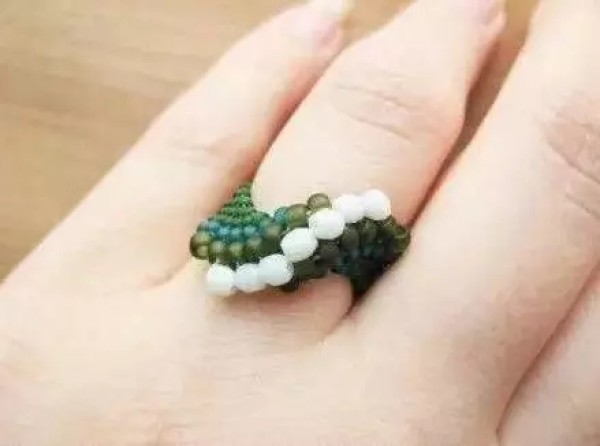 Super refreshing beaded ring tutorial suitable for hot weather