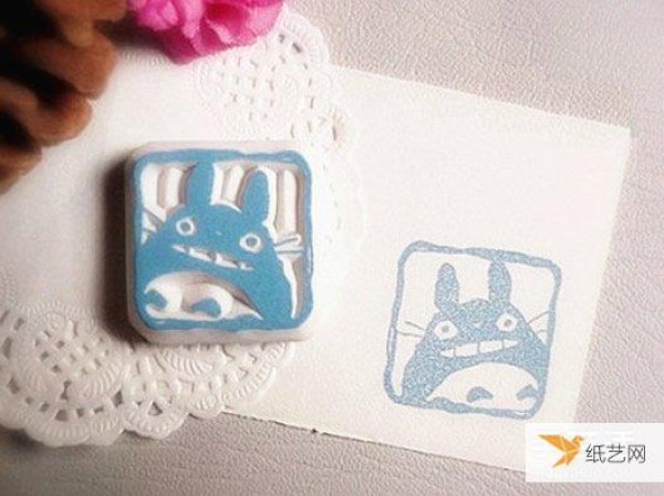 A cute and easy-to-make rubber stamp pattern that is perfect for beginners