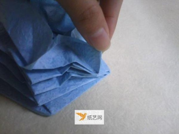 Illustration of steps to fold a 25-petal rose using hand-kneaded paper