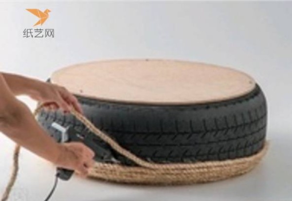 Tutorial on turning waste into treasure by adding hemp rope to waste tires and transforming them into fashionable futons