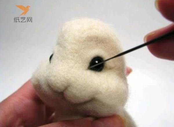 Wool Felt Tutorial: You can also make a cute wool felt bunny with the same excellent results.