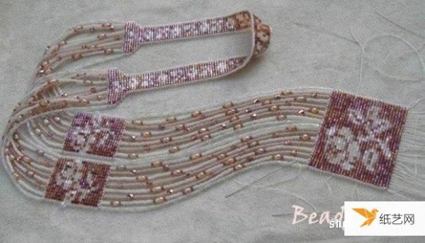 Illustrated tutorial on handmade beading of personalized ethnic style decorative shoulder straps