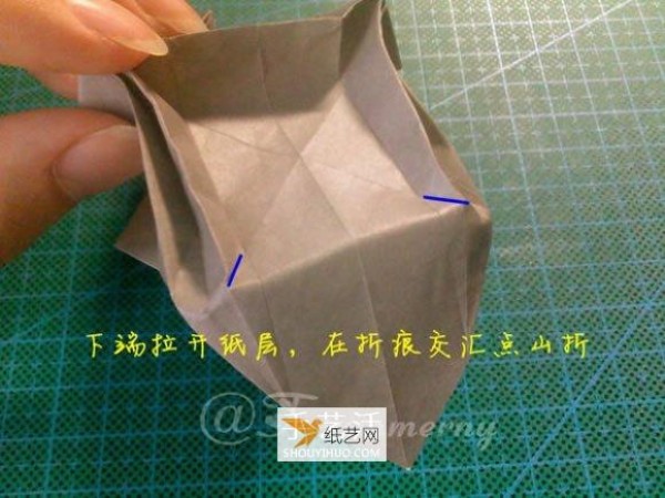 Illustration of how to prepare origami to fold Bugs Bunny