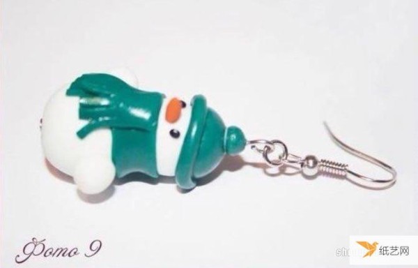 Illustrated step-by-step tutorial on how to make a personalized clay snowman pendant