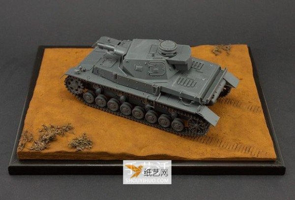 Illustration of how to make your own tank model scene platform