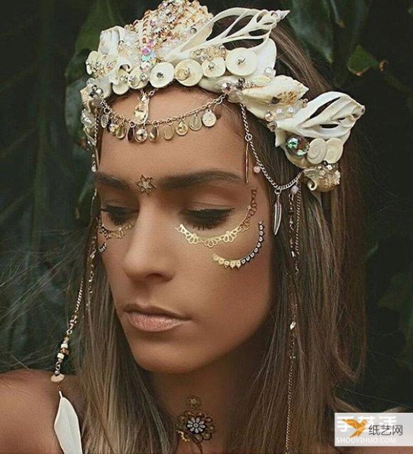 A 27-year-old Australian gardener creates a mermaid crown using shells and jewels