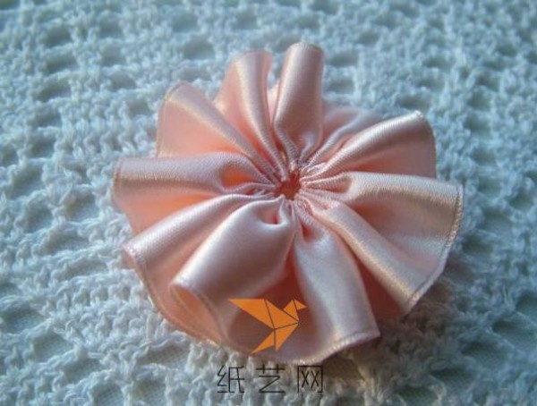 Tutorial on making beautiful ribbon and flower hairband for New Year’s gift