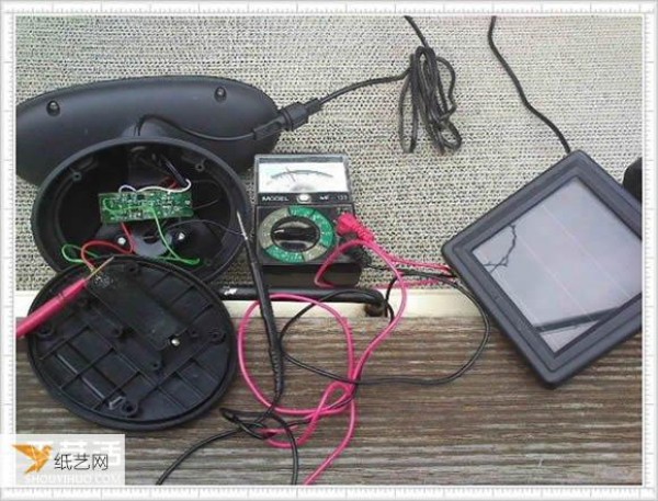 Share a simple tutorial on making your own personalized solar charger