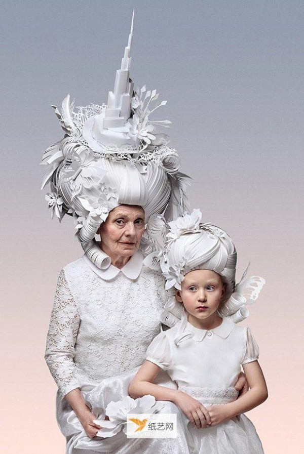 Russian paper sculptor perfectly interprets Baroque wig