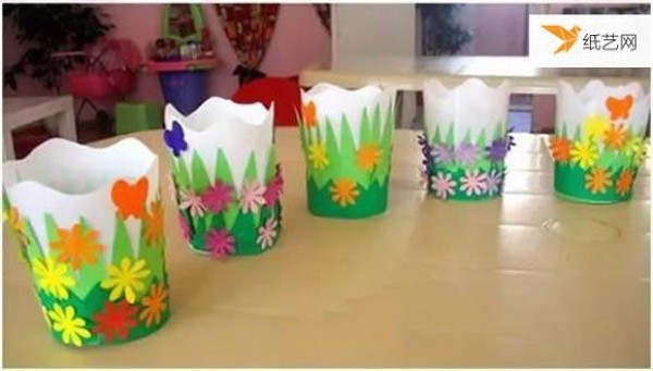 Tutorial on how to make flower pots by hand using only disposable paper cups