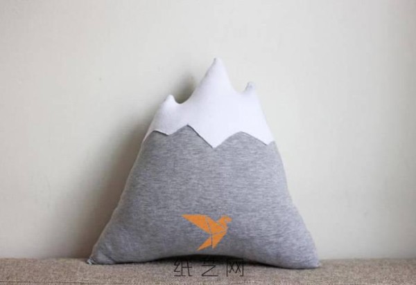 Cool snow mountain cushion making tutorial