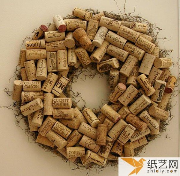 Turn waste into treasure with Christmas tree decorations made from cork