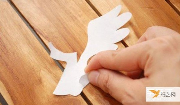 Tutorial on how to make creative three-dimensional angel greeting cards using A4 paper