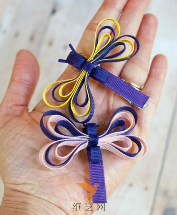 Tutorial on making small dragonfly hairpins for Christmas gifts