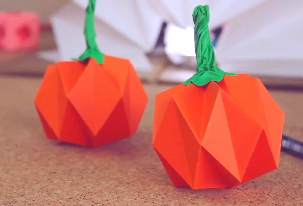 Tutorial on how to make a simple origami pumpkin lantern and jack o'lantern for Halloween