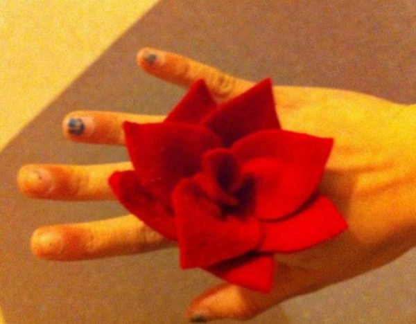 Enchanting big red flower ring making tutorial