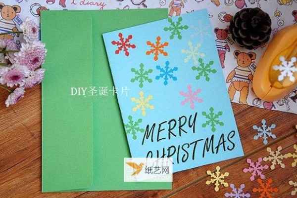 Experience the colorful and wonderful production tutorial of DIY Christmas cards