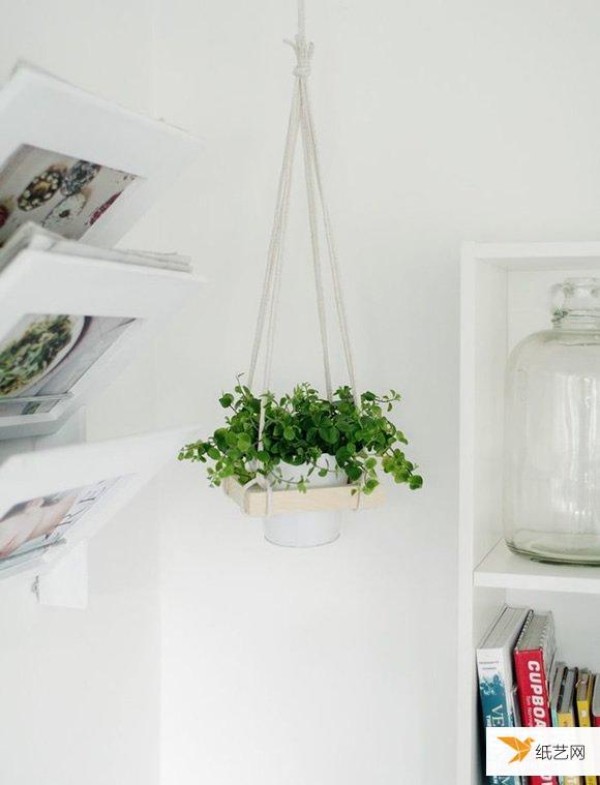 Tutorial on how to make a simple-looking hanging wooden flower stand