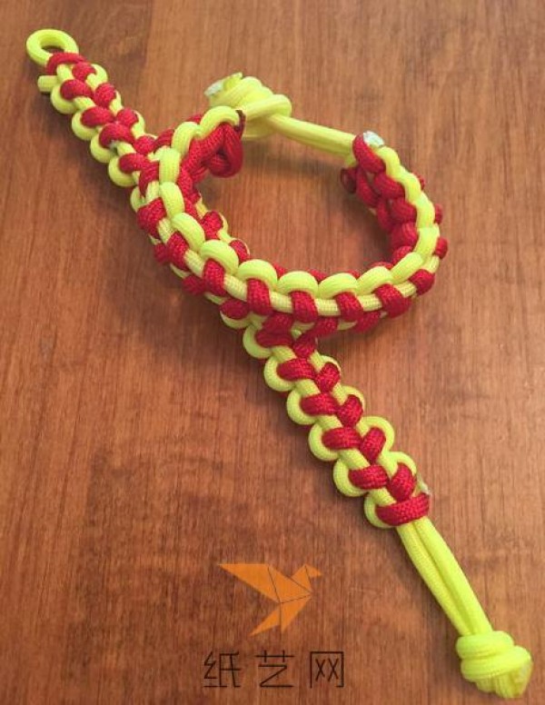 Paracord braided two-color bracelet making tutorial