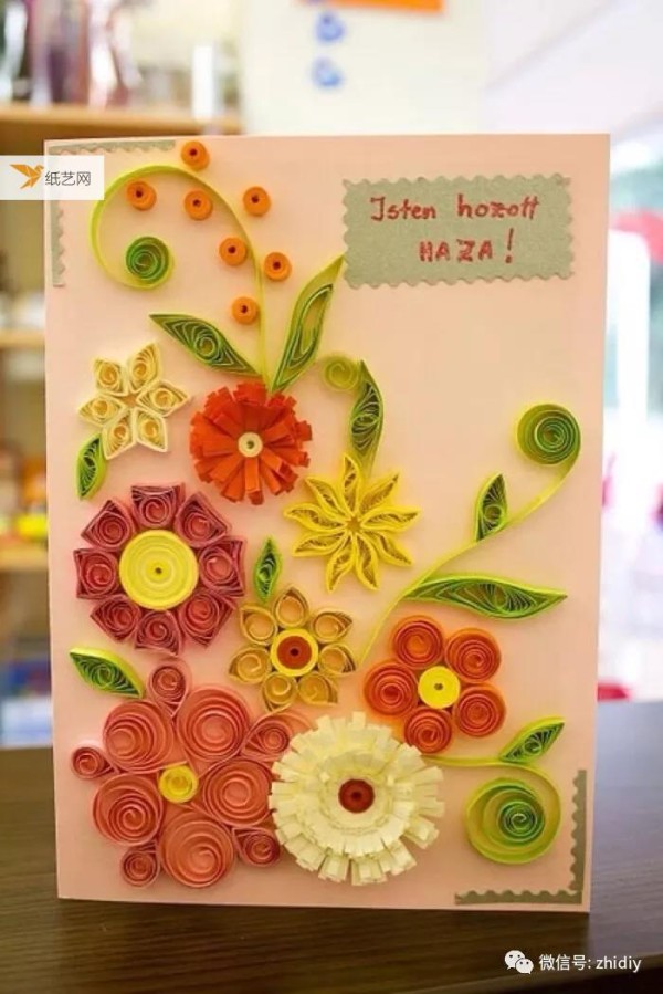 The greeting cards made of quilled paper are particularly touching! Full of sincerity!